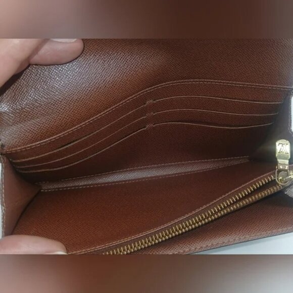 Louis Vuitton Sarah Wallet with COA​​ - Picture 6 of 16